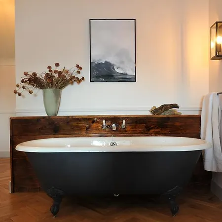 The Driftwood Panzió